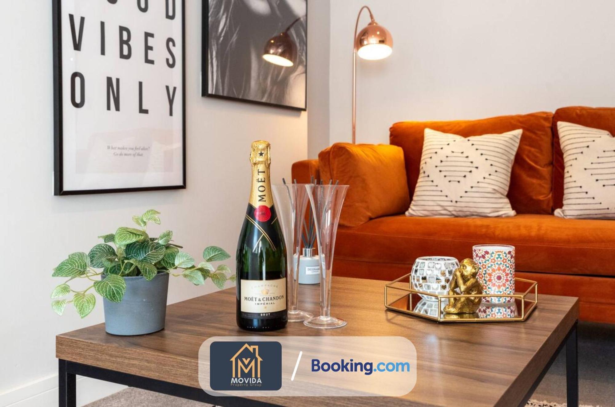 Stylish Two Bed Town Centre Apartment By Movida Property Group Short Lets & Serviced Accommodation With Parking Харрогейт Экстерьер фото