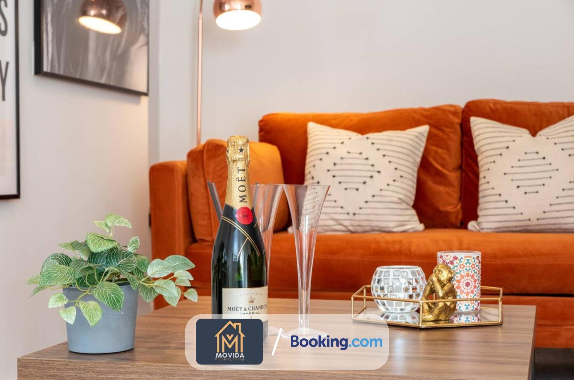 Stylish Two Bed Town Centre Apartment By Movida Property Group Short Lets & Serviced Accommodation With Parking Харрогейт Экстерьер фото