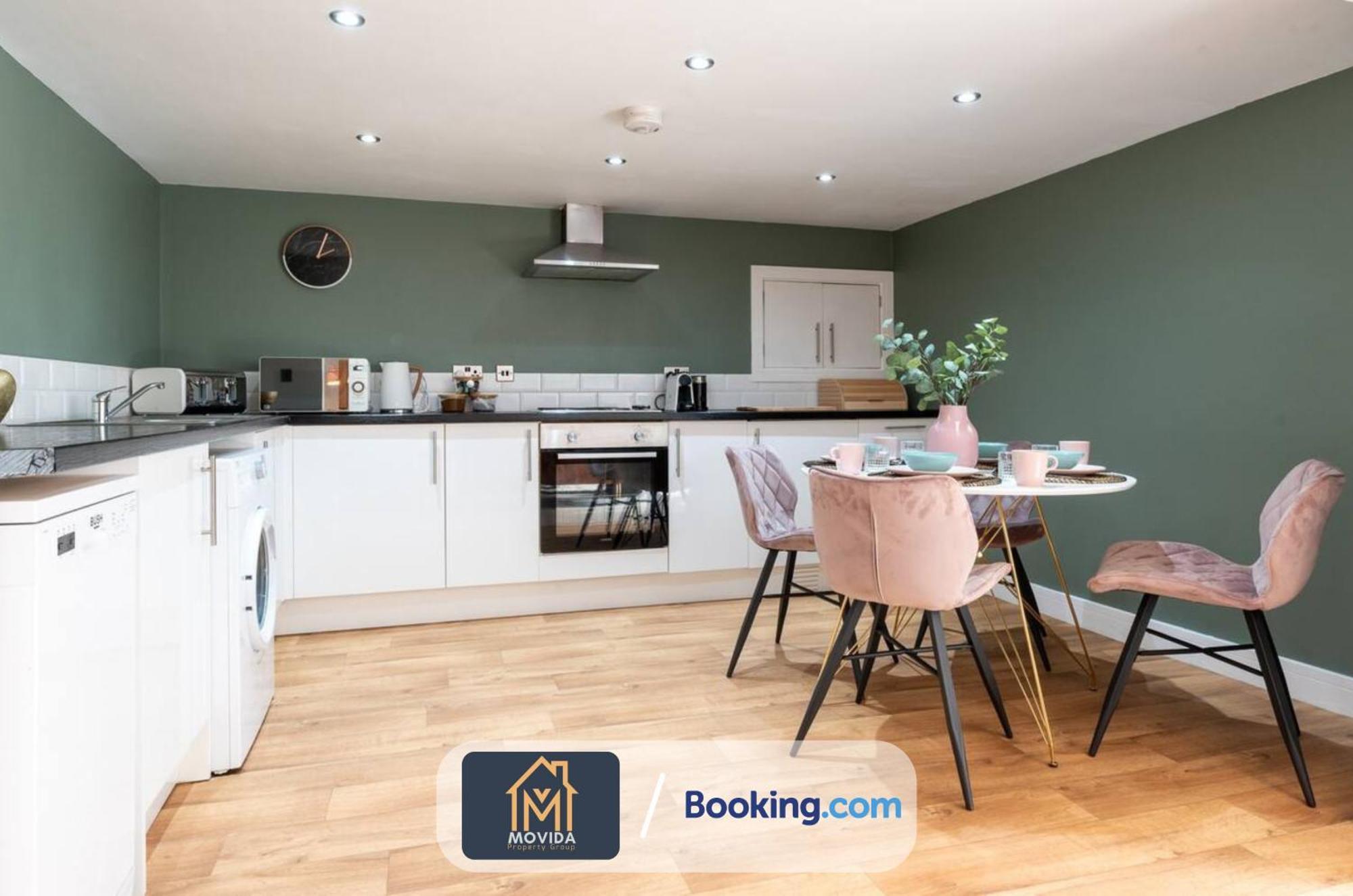 Stylish Two Bed Town Centre Apartment By Movida Property Group Short Lets & Serviced Accommodation With Parking Харрогейт Экстерьер фото