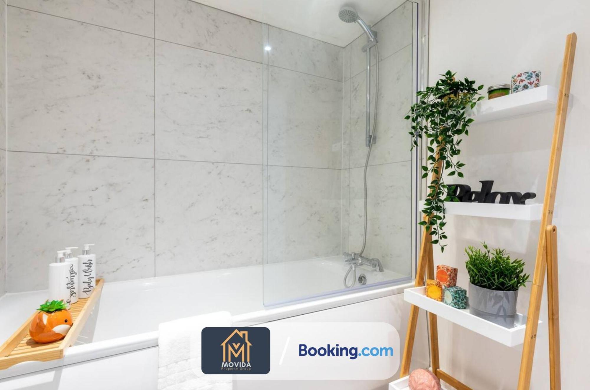 Stylish Two Bed Town Centre Apartment By Movida Property Group Short Lets & Serviced Accommodation With Parking Харрогейт Экстерьер фото